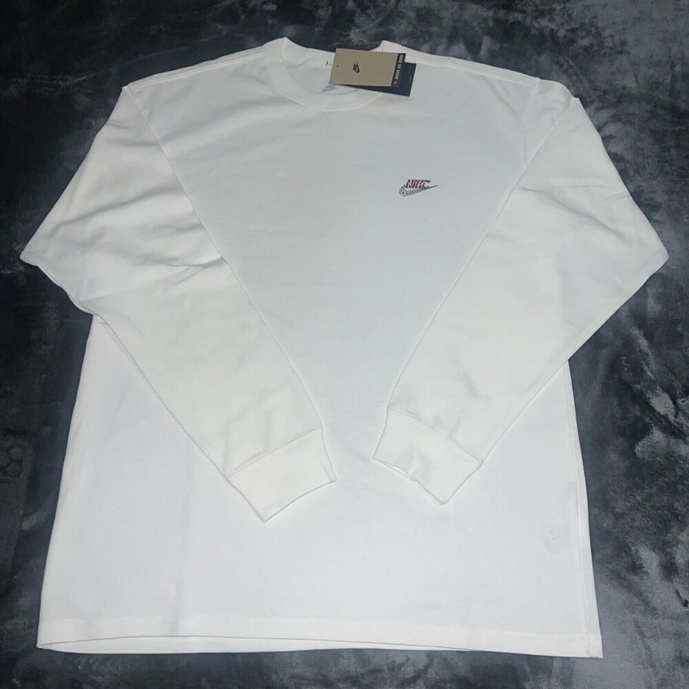 XS Nike Sportswear Max90 “Swooshtopia” “Sole” Energy T-Shirt FD1307-010